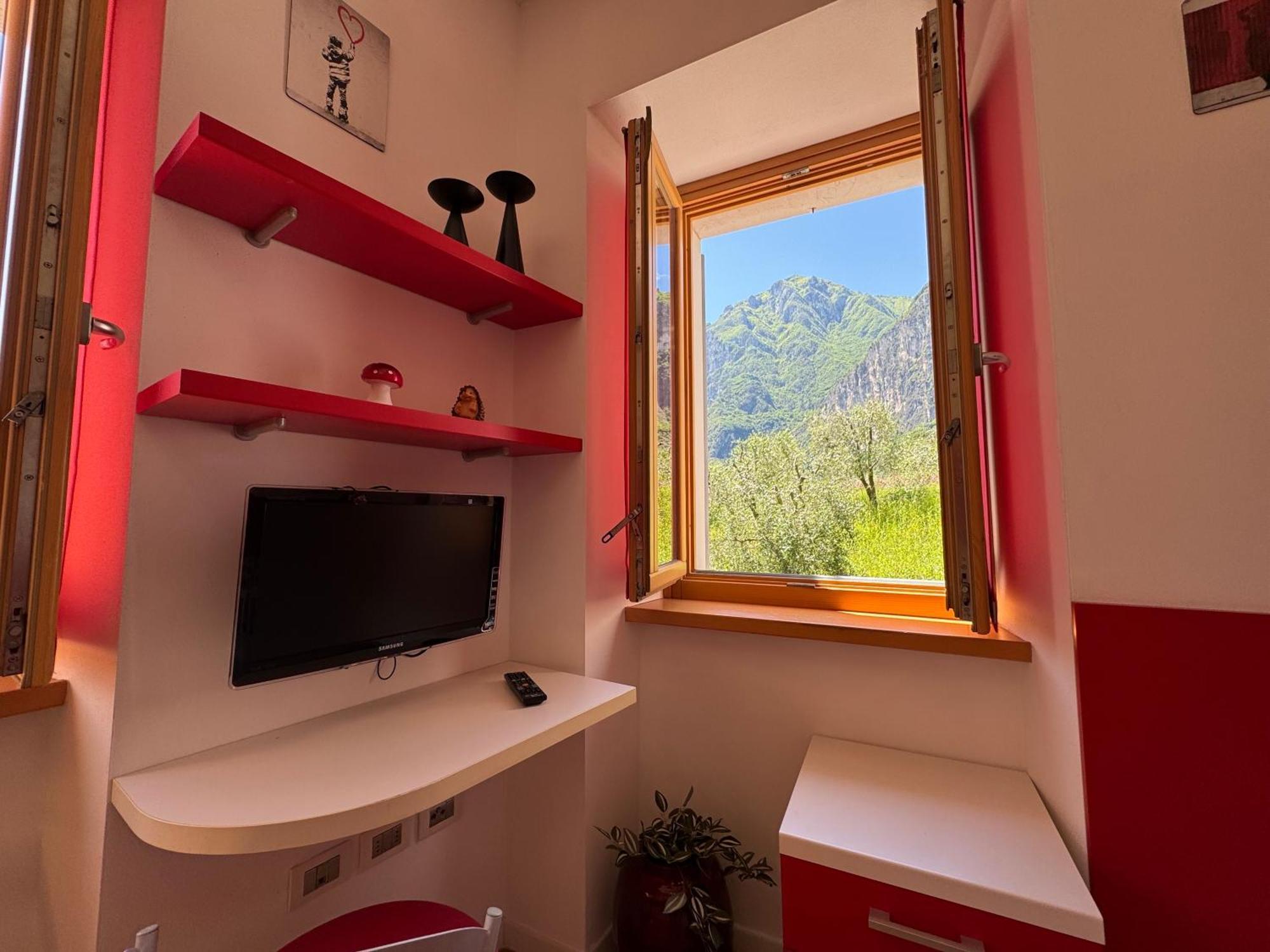Das Rote Haus Riva del Garda Exterior photo